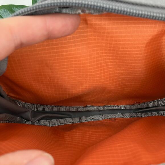 Rectangle Gray Orange Rip Stop Small Zip Travel Make Up Toiletry Cosmetic Bag - Picture 4 of 9